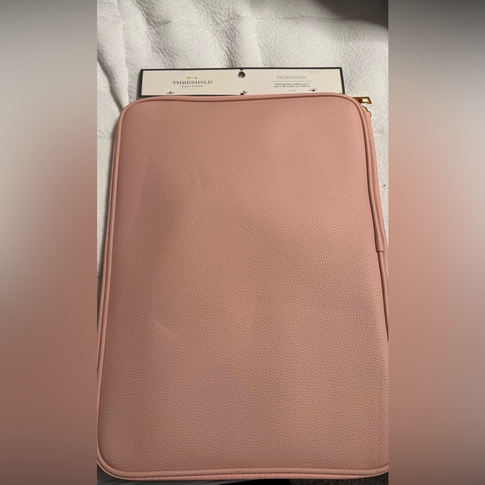 Threshold Tech Pouch - Tags Still Attached (Never Used)